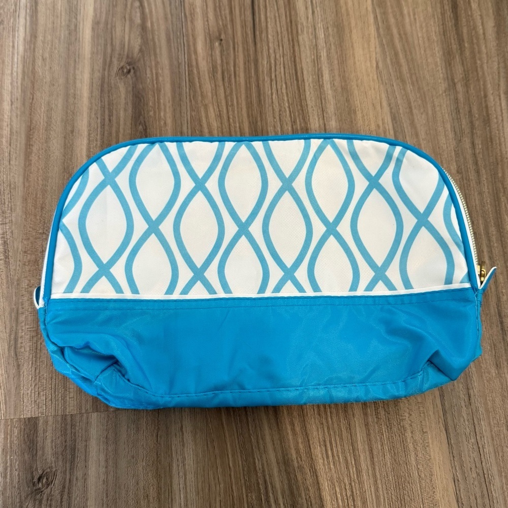 Amope Cosmetic Pouch - Picture 2 of 11